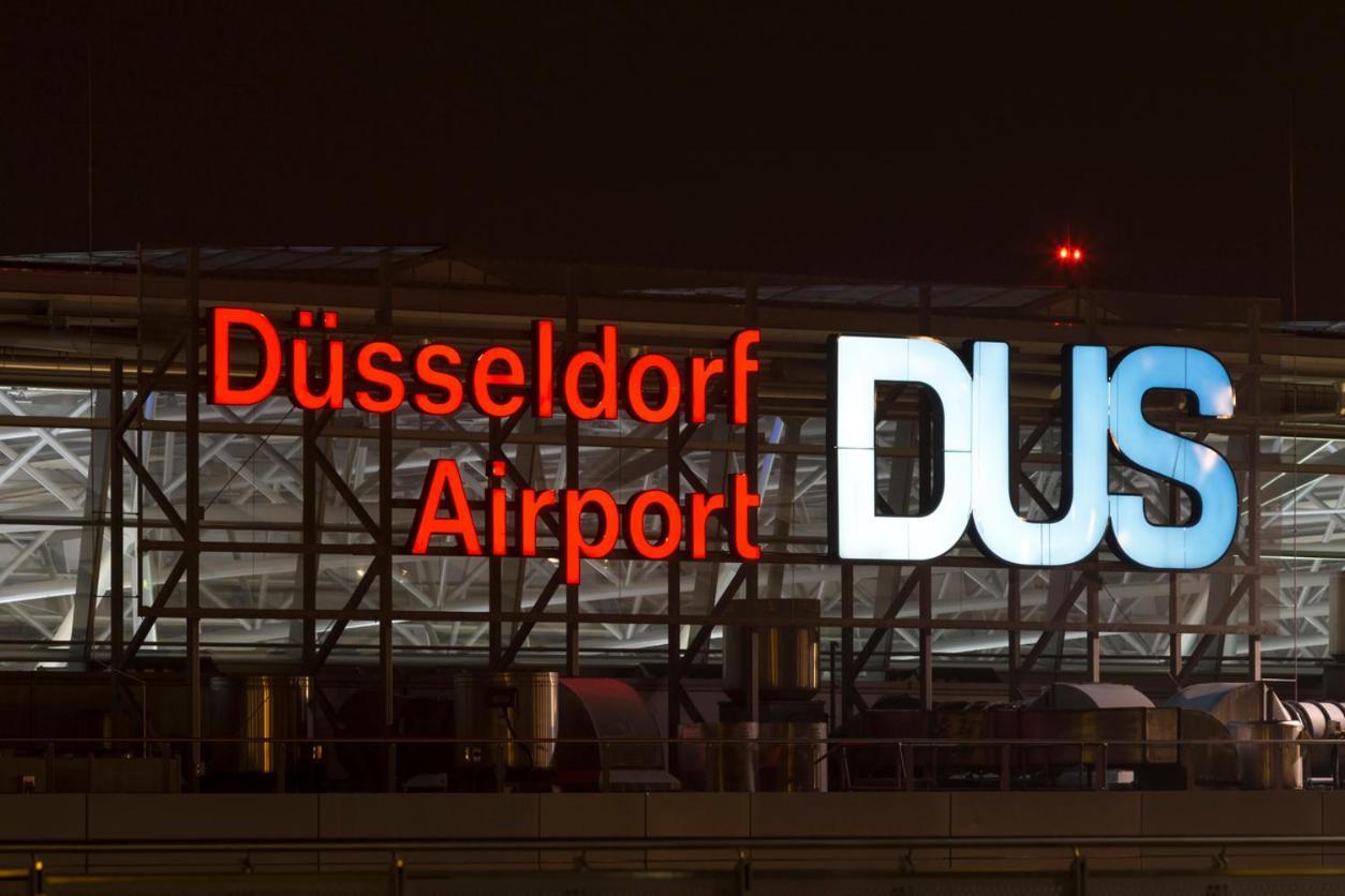 - Magical Harry Potter Apartment In Duisburg - 2 Mins Central Station Hbf - Kingsize Bed & Netflix - Eksteriør billede