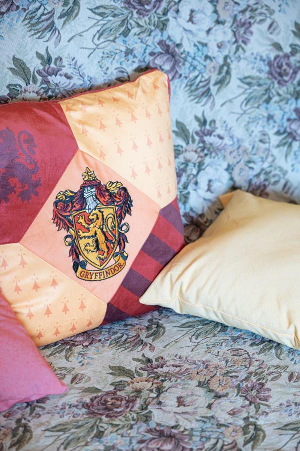 - Magical Harry Potter Apartment In Duisburg - 2 Mins Central Station Hbf - Kingsize Bed & Netflix - Eksteriør billede