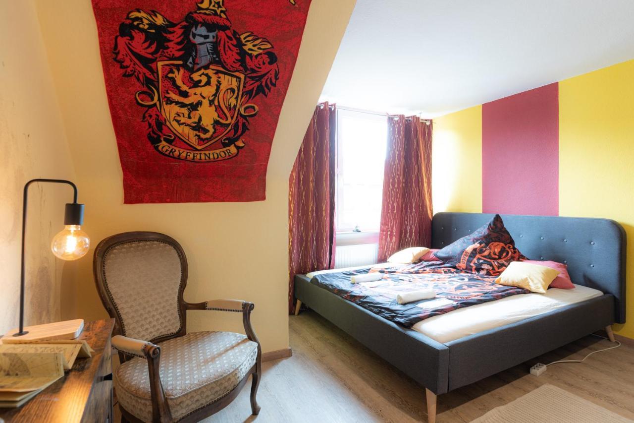 - Magical Harry Potter Apartment In Duisburg - 2 Mins Central Station Hbf - Kingsize Bed & Netflix - Eksteriør billede